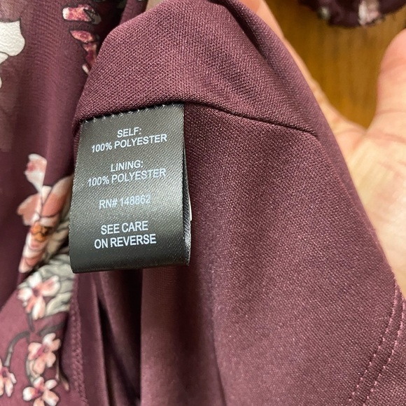 - Torrid Cold Shoulder Floral Dress - Picture 5 of 5